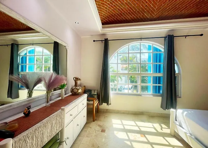 Playacar F1 Villa, Pool, Golf, 5th Ave * Playa del Carmen